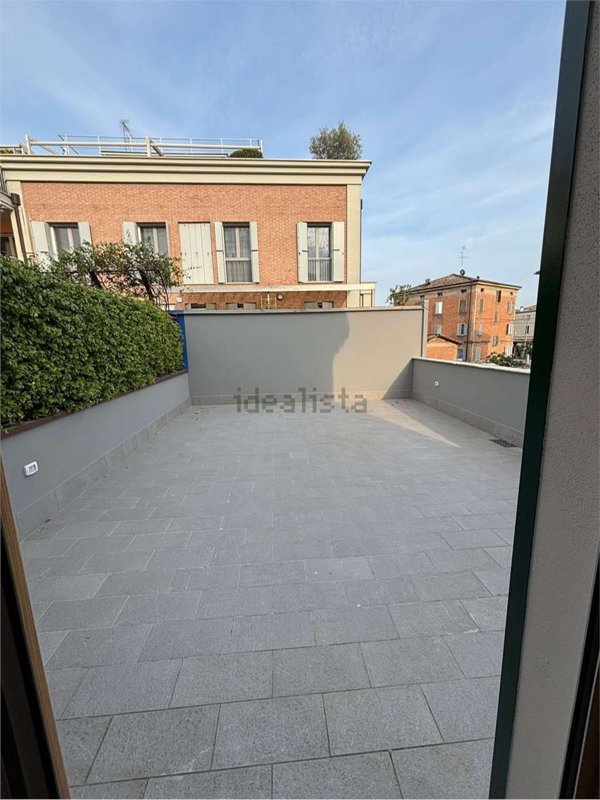 appartamento in vendita a Modena in zona Madonnina / Quattro Ville