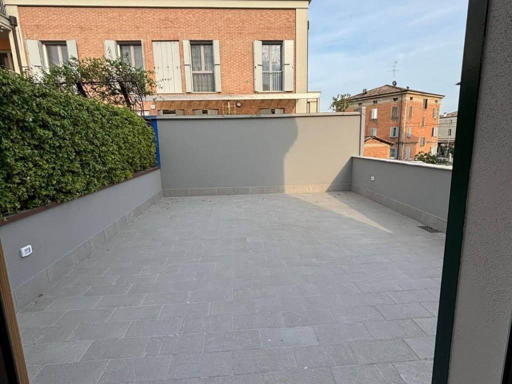 appartamento in vendita a Modena in zona Madonnina / Quattro Ville