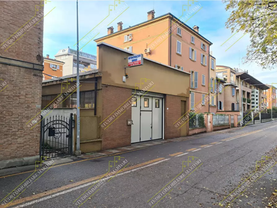 mansarda in vendita a Modena in zona Centro Storico