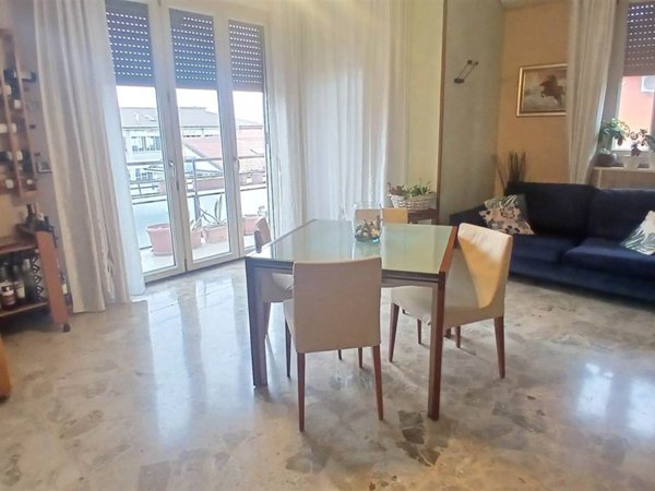 appartamento in vendita a Modena in zona Crocetta