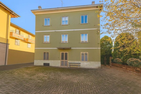 casa indipendente in vendita a Modena in zona Madonnina / Quattro Ville