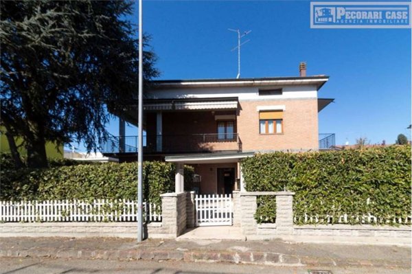 casa indipendente in vendita a Modena in zona Cittanova