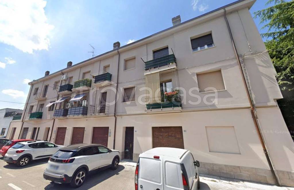 appartamento in vendita a Modena in zona Crocetta