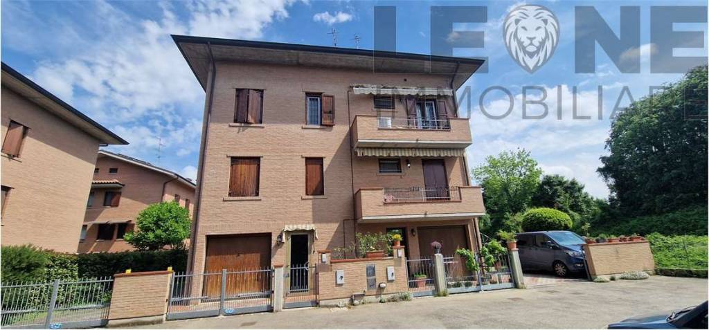 appartamento in vendita a Modena in zona Crocetta