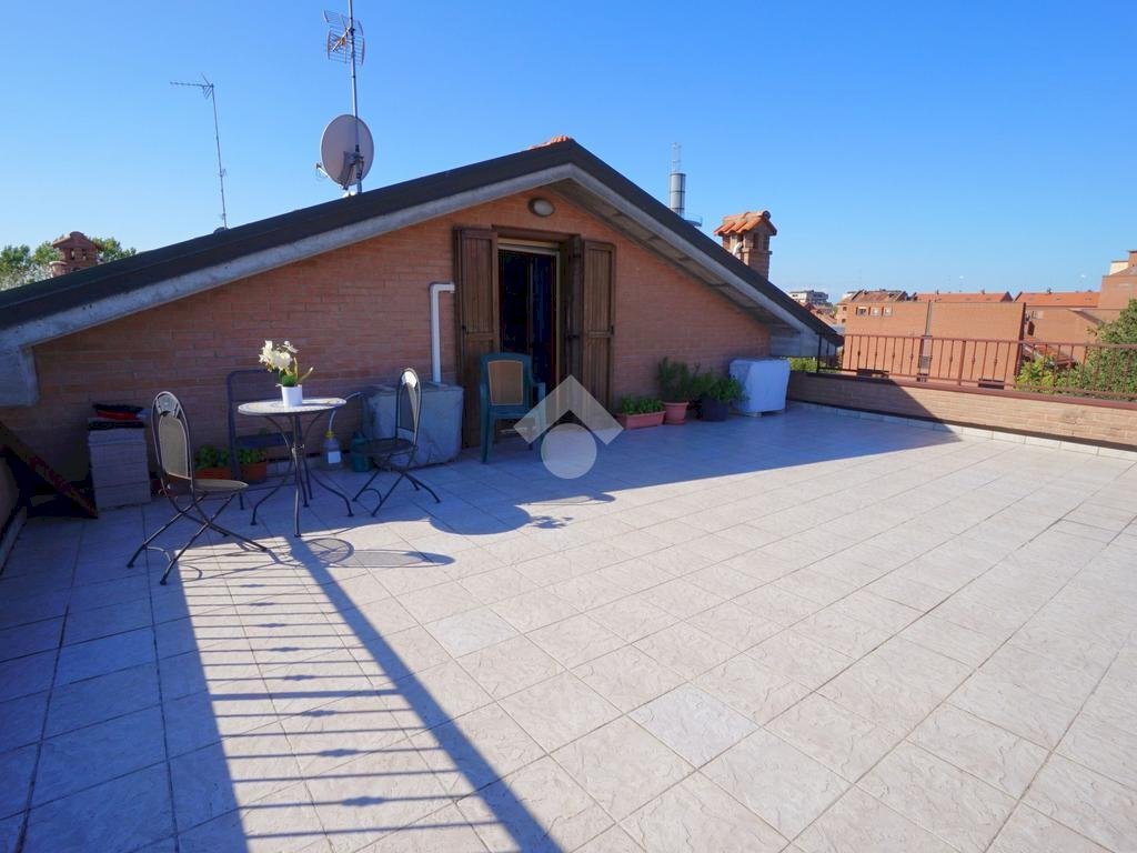 appartamento in vendita a Modena in zona Crocetta
