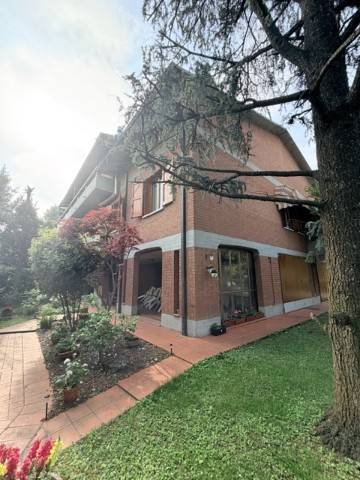 casa indipendente in vendita a Modena in zona Baggiovara