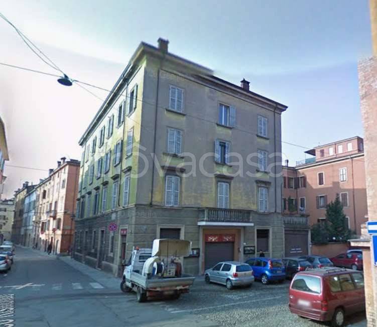 appartamento in vendita a Modena in zona Centro Storico