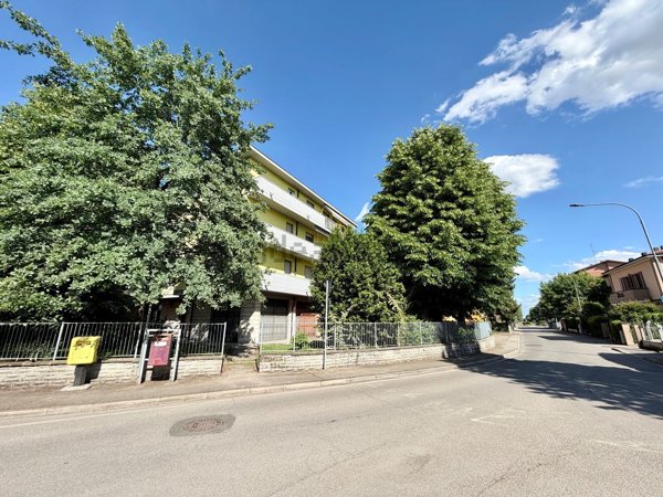 appartamento in vendita a Modena in zona Madonnina / Quattro Ville