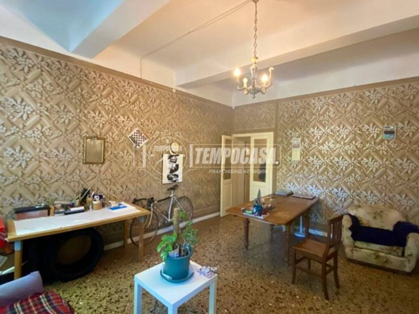 appartamento in vendita a Modena in zona Centro Storico