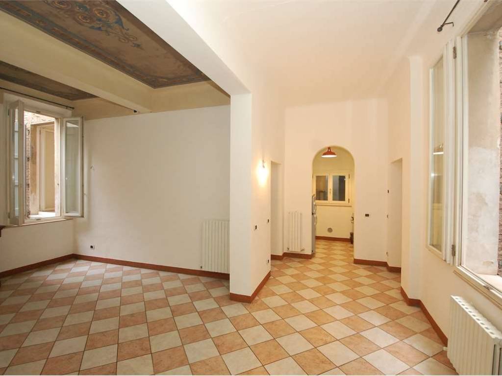 appartamento in vendita a Modena in zona Centro Storico