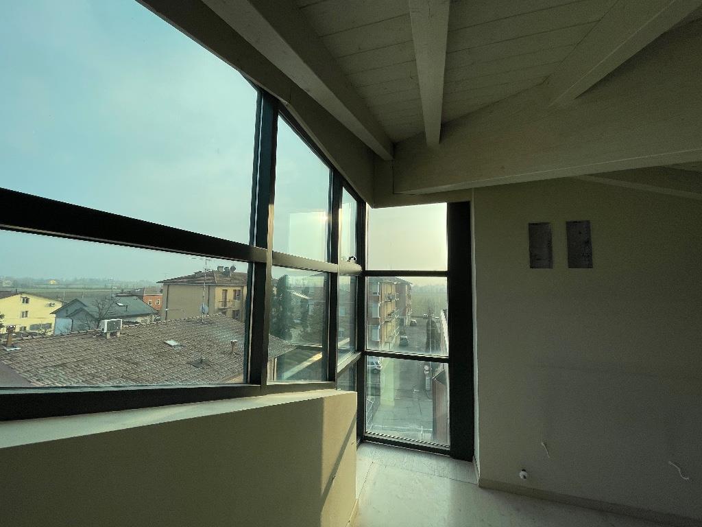 casa indipendente in vendita a Modena in zona Cittanova