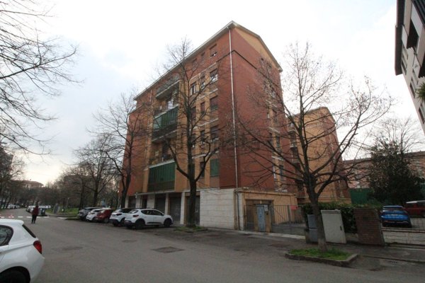 appartamento in vendita a Modena in zona San Lazzaro / Modena Est