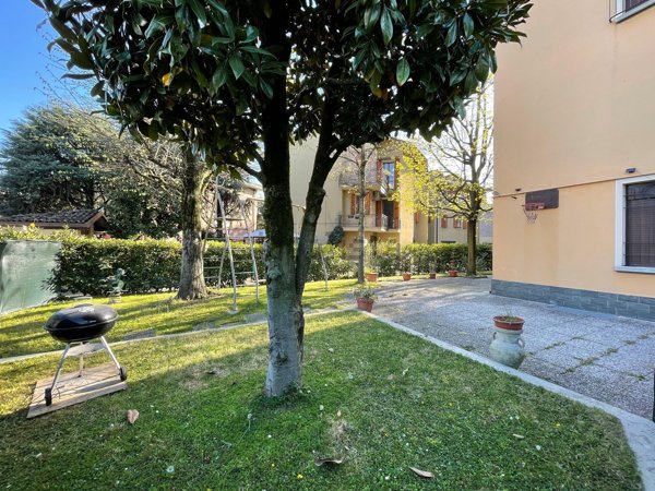 appartamento in vendita a Modena in zona Lesignana