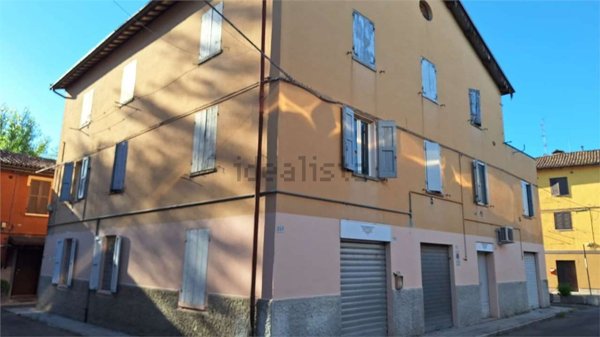 appartamento in vendita a Modena in zona Crocetta