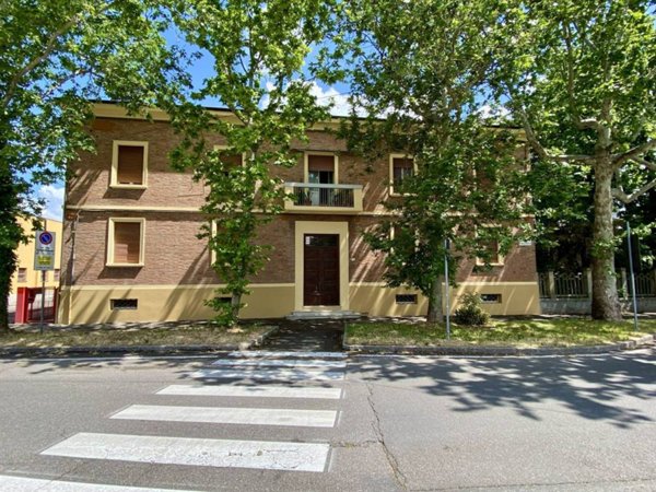 appartamento in vendita a Modena in zona Centro Storico