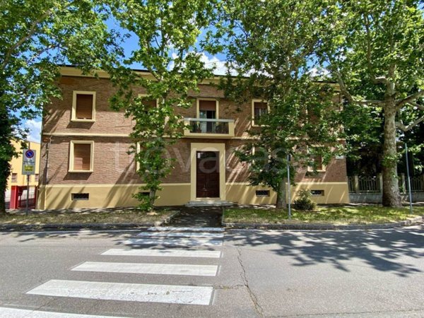appartamento in vendita a Modena in zona Centro Storico