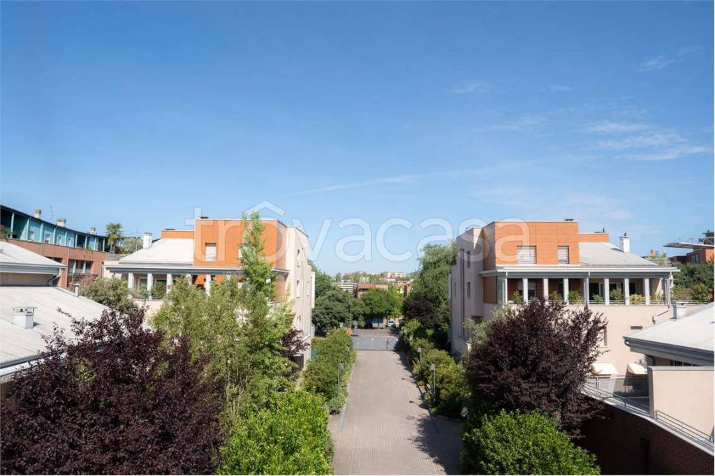 casa indipendente in vendita a Modena in zona San Faustino