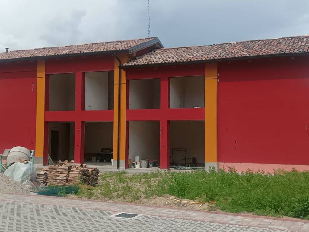 esavano in vendita a Modena in zona Baggiovara