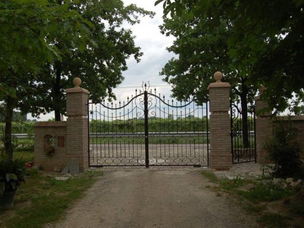 casa indipendente in vendita a Modena in zona Buon Pastore