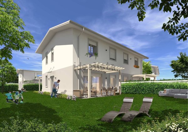 casa indipendente in vendita a Modena