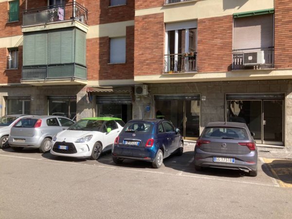 negozio in vendita a Modena in zona San Lazzaro / Modena Est