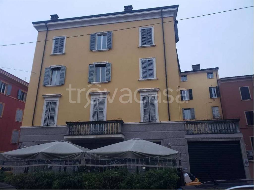 appartamento in vendita a Modena in zona Centro Storico