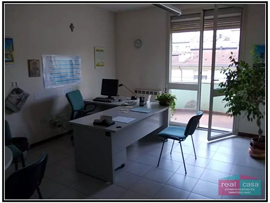 ufficio in vendita a Modena in zona Centro Storico