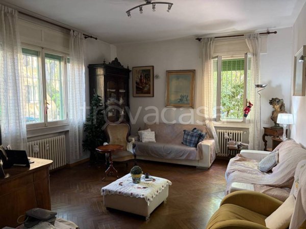 appartamento in vendita a Modena in zona Centro Storico