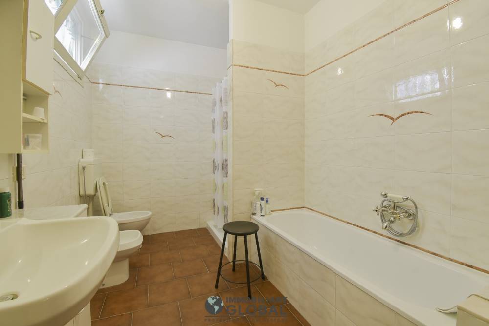 casa indipendente in vendita a Modena