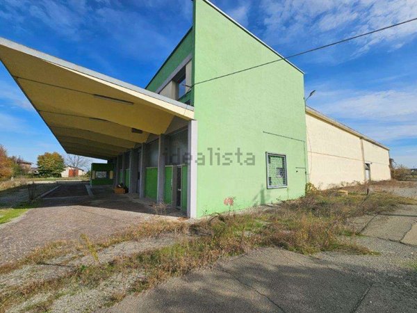 terreno edificabile in vendita a Modena