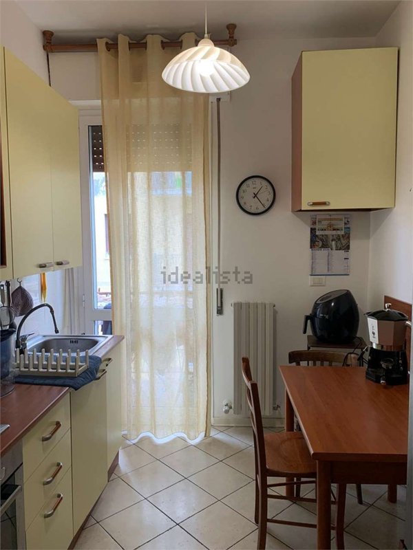 appartamento in vendita a Modena in zona Amendola