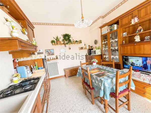 appartamento in vendita a Modena in zona Amendola
