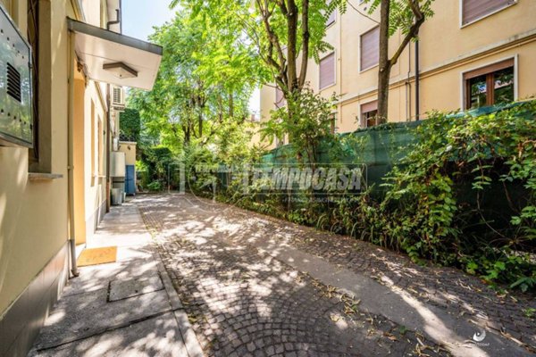 casa indipendente in vendita a Modena in zona Sant'Agnese