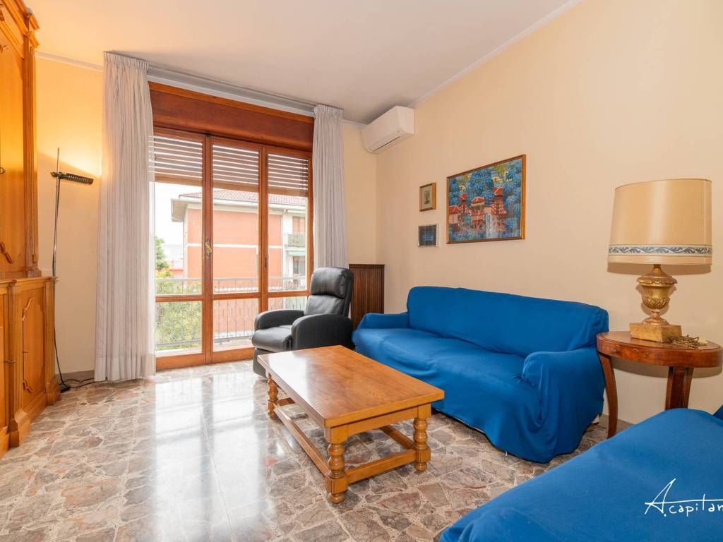 appartamento in vendita a Modena in zona Madonnina / Quattro Ville