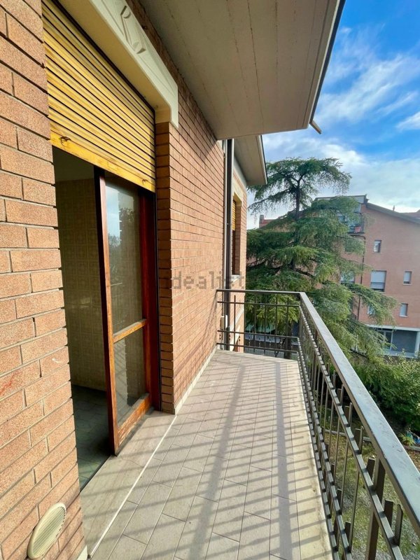 appartamento in vendita a Modena in zona Amendola