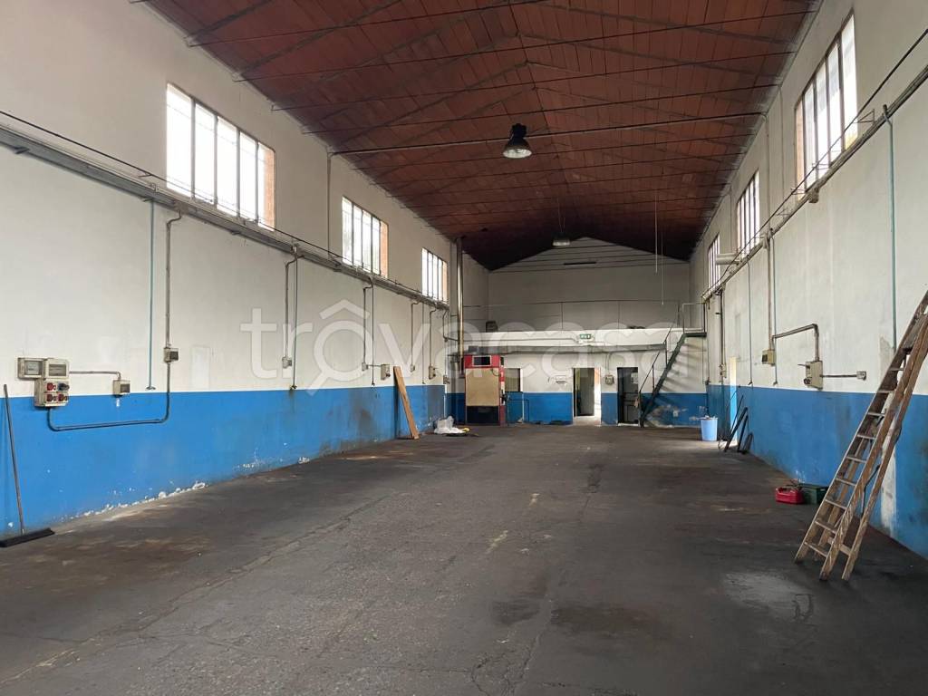 ufficio in vendita a Modena in zona San Lazzaro / Modena Est