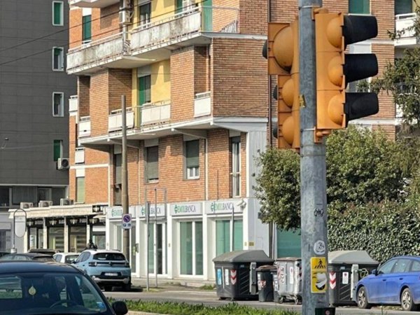 ufficio in vendita a Modena in zona Cittanova