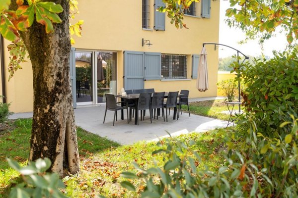 casa indipendente in vendita a Modena in zona Cognento