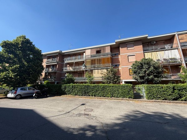 appartamento in vendita a Modena in zona San Lazzaro / Modena Est
