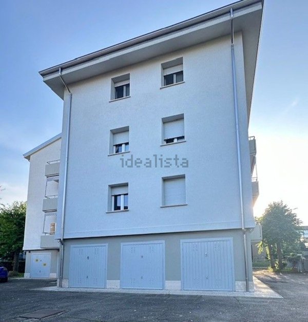 appartamento in vendita a Modena in zona Madonnina / Quattro Ville