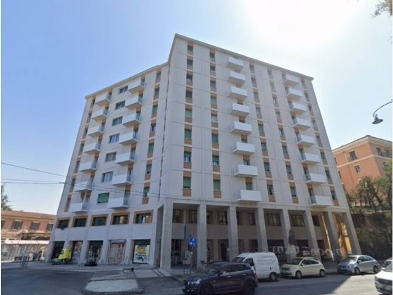 appartamento in vendita a Modena in zona Centro Storico
