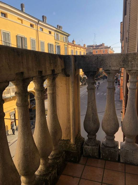 appartamento in vendita a Modena in zona Centro Storico