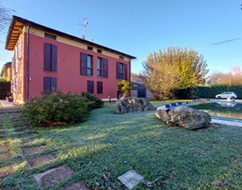 casa indipendente in vendita a Modena