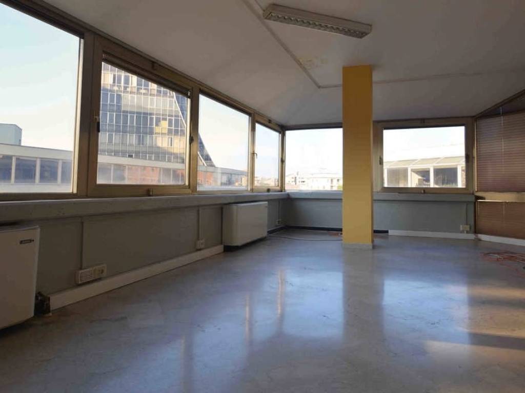 attico in vendita a Modena in zona San Faustino