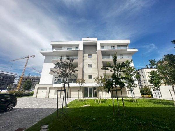 appartamento in vendita a Modena in zona San Lazzaro / Modena Est