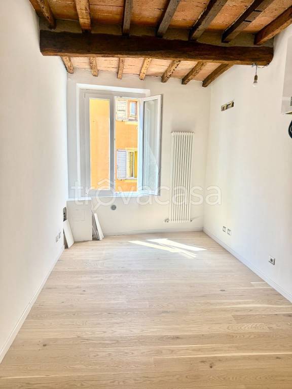 appartamento in vendita a Modena in zona Centro Storico