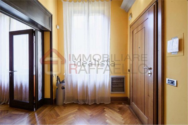 appartamento in vendita a Modena in zona Centro Storico