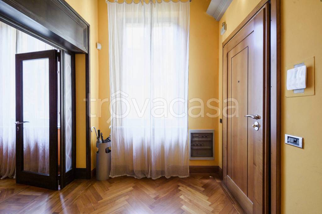 appartamento in vendita a Modena in zona Centro Storico