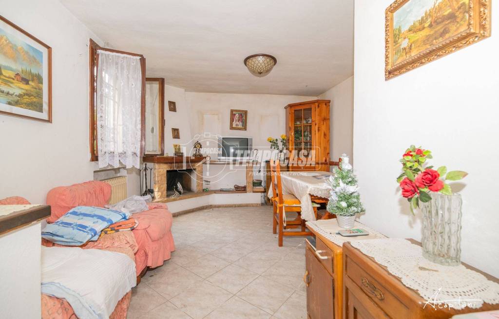 casa indipendente in vendita a Modena in zona Madonnina / Quattro Ville