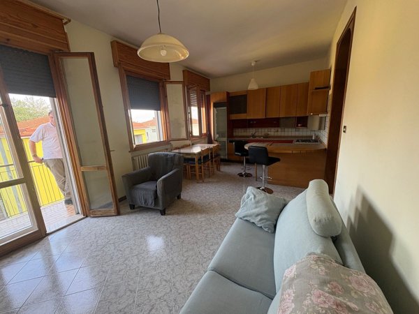 appartamento in vendita a Modena in zona San Lazzaro / Modena Est